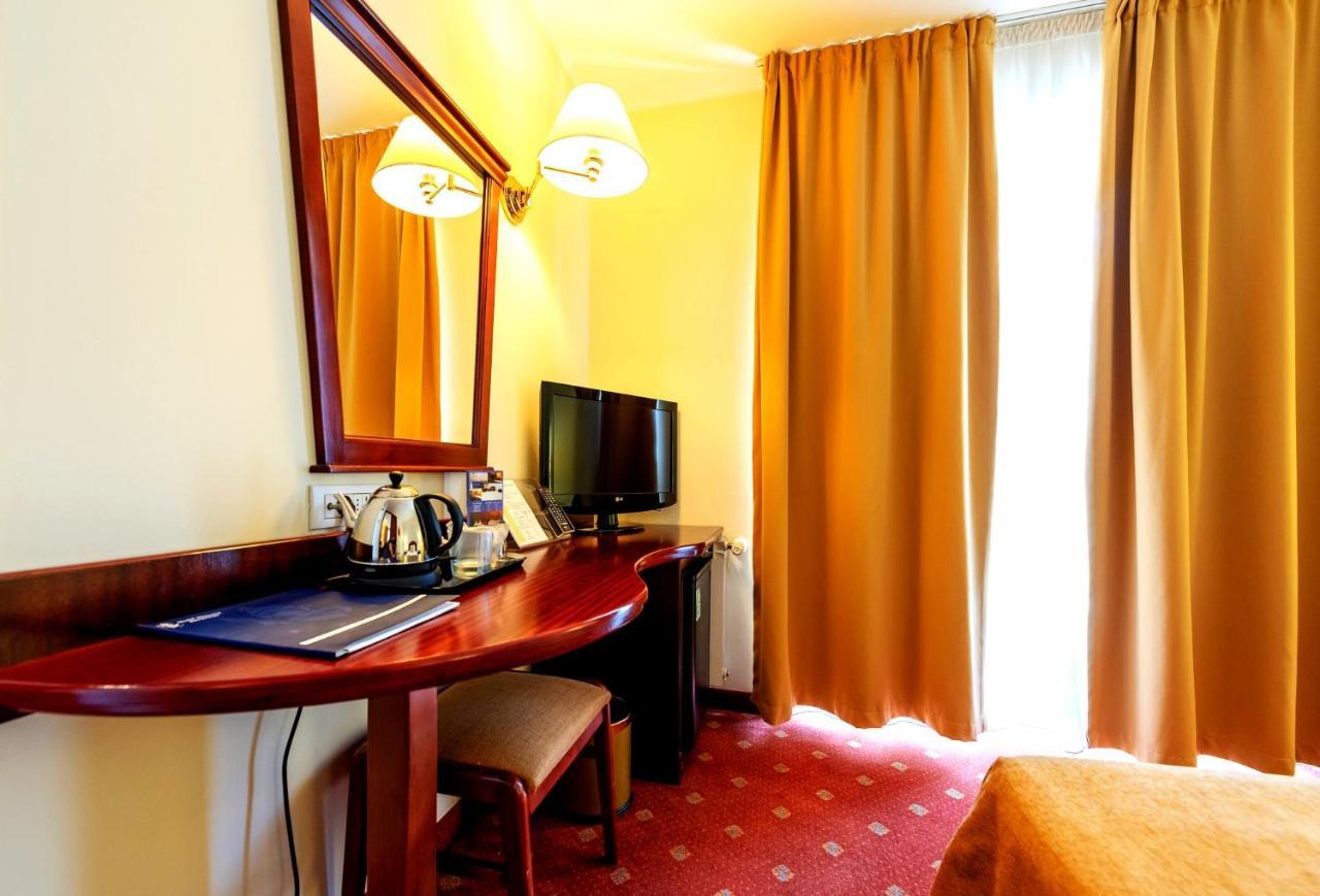 Hotel Minerva Bucharest Exterior photo
